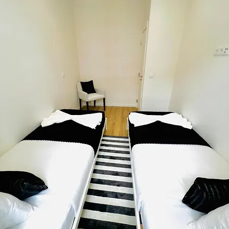 Luxury Flat In Lisbon, Ideal For Tourists *