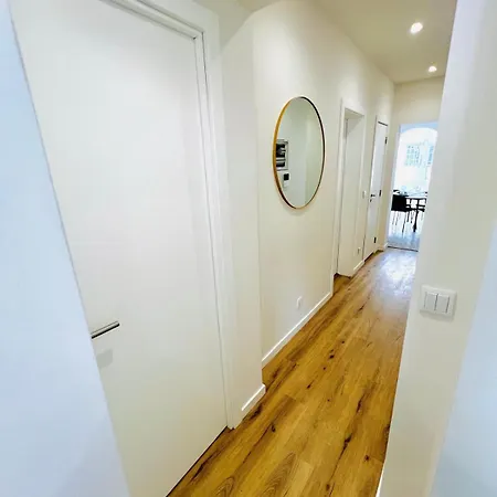 Luxury Flat In Lisbon, Ideal For Tourists Апартаменты Лиссабон
