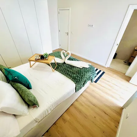 Luxury Flat In Lisbon, Ideal For Tourists * Лиссабон