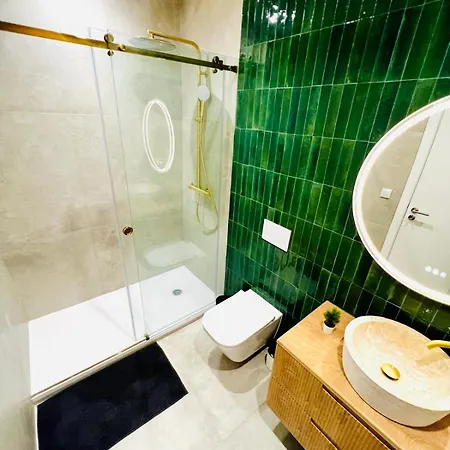 Апартаменты Luxury Flat In Lisbon, Ideal For Tourists