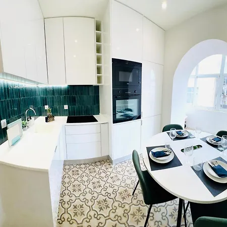 Luxury Flat In Lisbon, Ideal For Tourists Апартаменты
