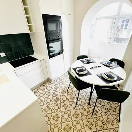 Luxury Flat In Lisbon, Ideal For Tourists Лиссабон