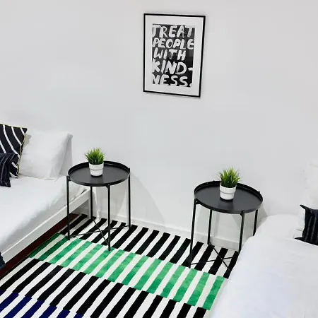 Luxury Flat In Lisbon, Ideal For Tourists Апартаменты *