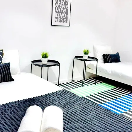 Luxury Flat In Lisbon, Ideal For Tourists Апартаменты *