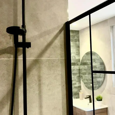Luxury Flat In Lisbon, Ideal For Tourists Апартаменты *