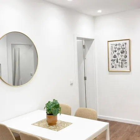 Апартаменты Luxury Flat In Lisbon, Ideal For Tourists Лиссабон